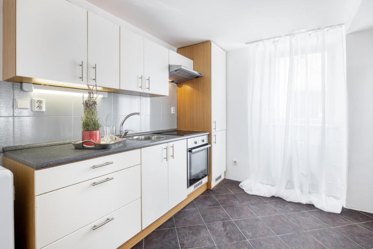 Wine & Bike City Tower Apartments Znojmo Exterior photo