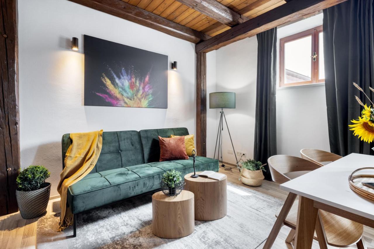 Wine & Bike City Tower Apartments Znojmo Exterior photo