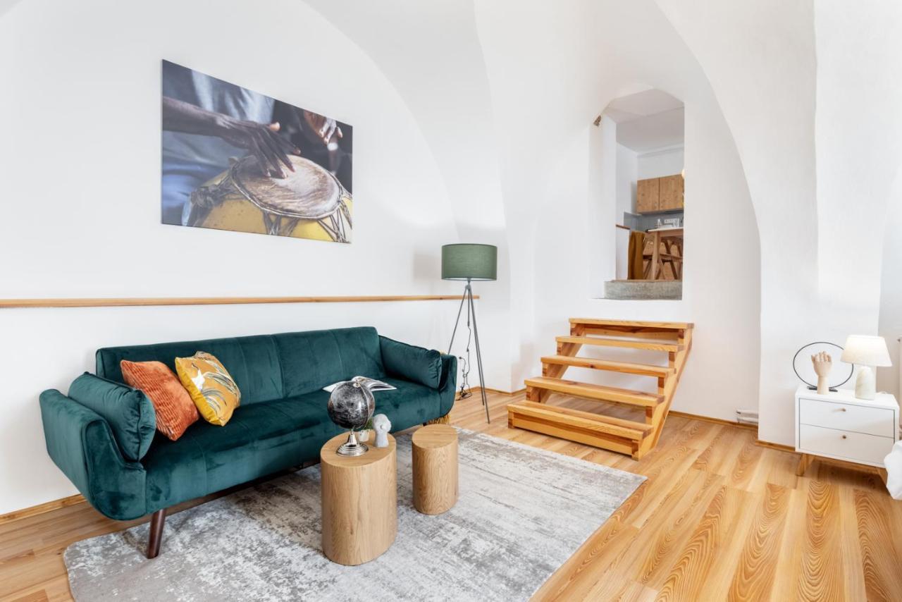 Wine & Bike City Tower Apartments Znojmo Exterior photo